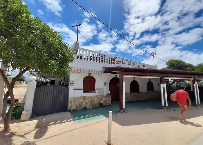 Hotel cerca del colegio: Apartamentos Mayte